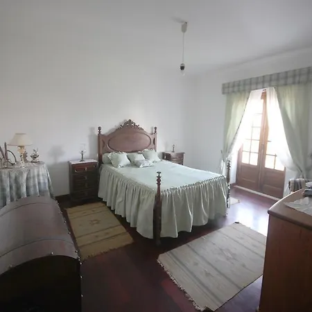 Casa de hóspedes Quinta Da Eira *